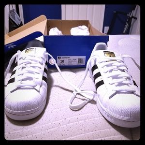 Adidas superstar size 10